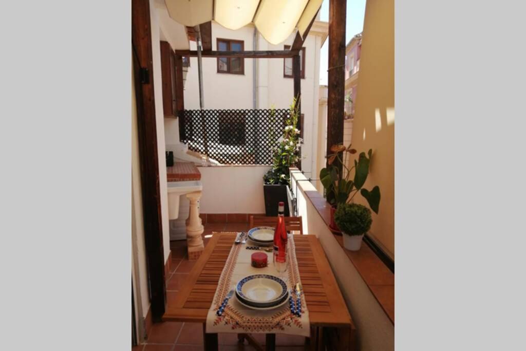 Atico Exclusivo En El Centro De Granada Apartment Bagian luar foto
